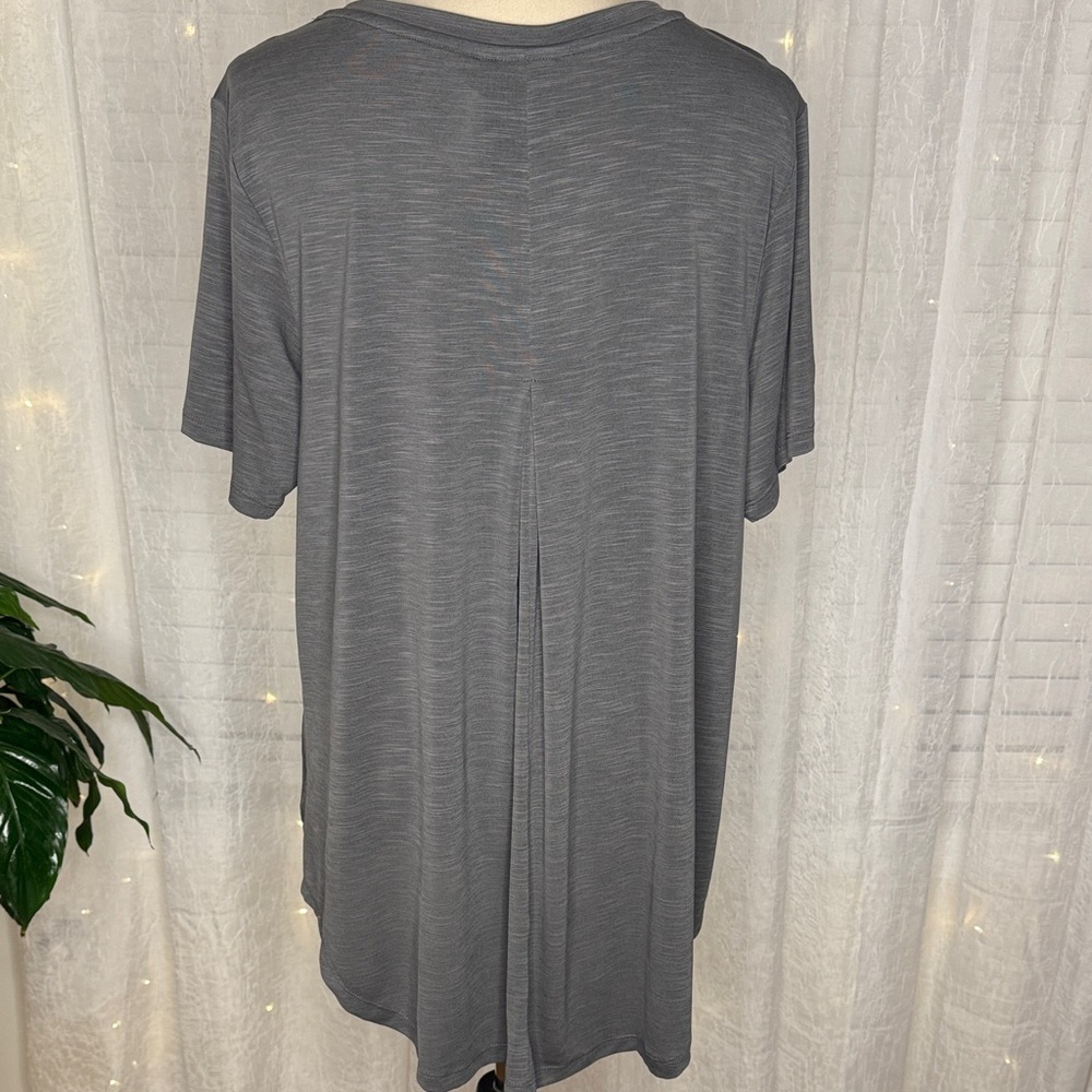Mod Ref Slate V-Neck Short Sleeve Tee - Picture 4 of 7